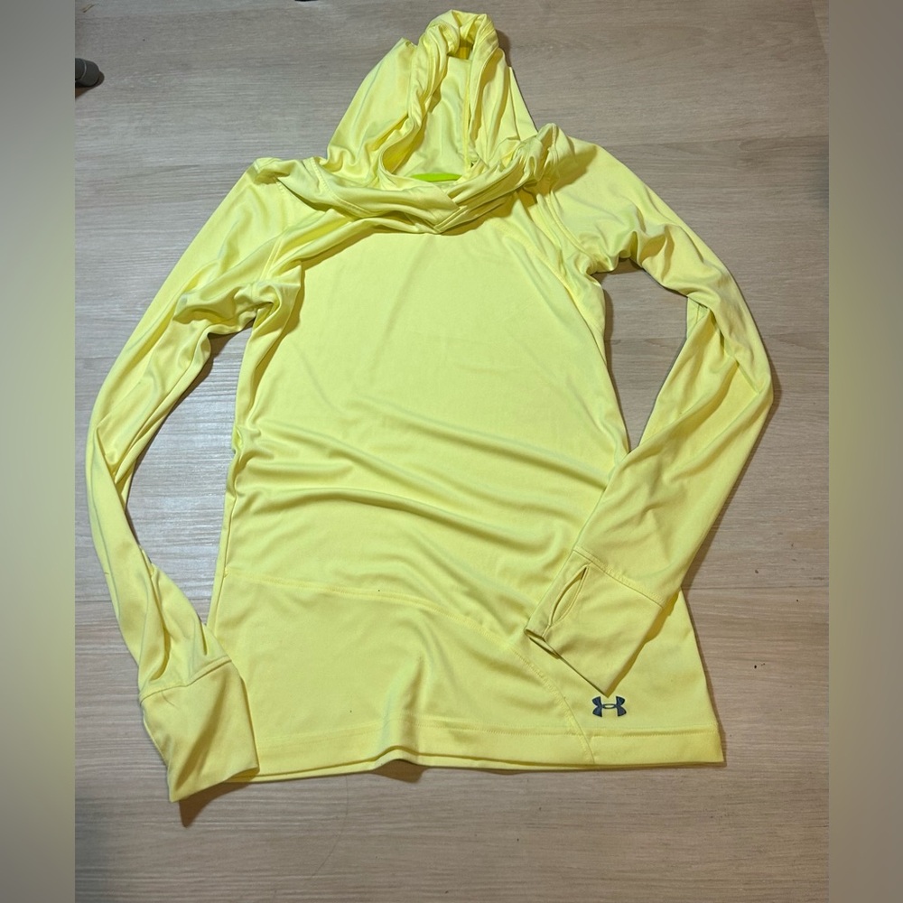 Under Armour Size Medium Neon Yellow Sports Top